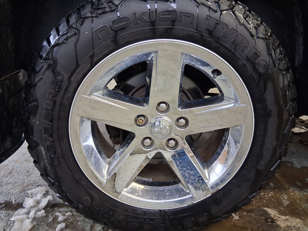 RAM 1500 Sport Crew Cab 4WD 2012