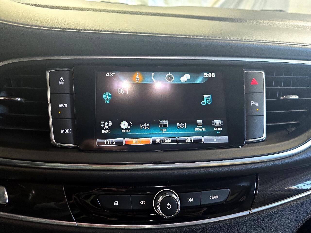 Buick Enclave AWD 4dr Essence 2019