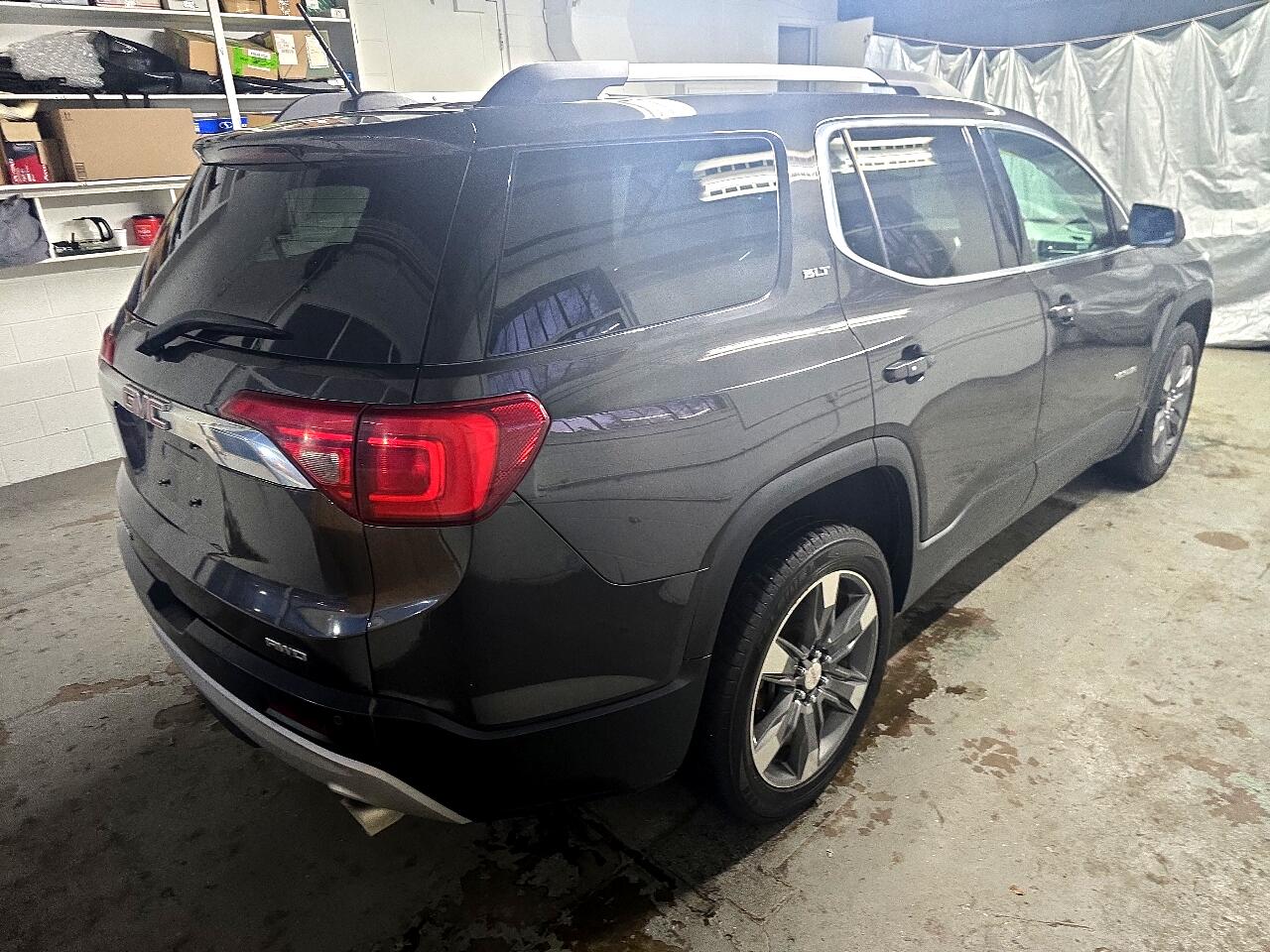 GMC Acadia AWD 4dr SLT w/SLT-2 2017