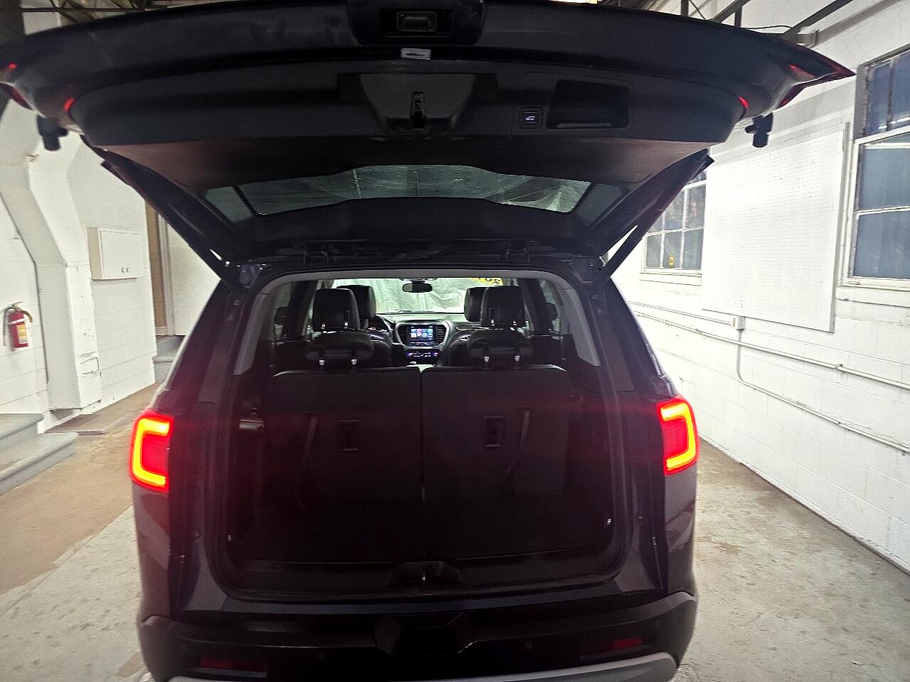 GMC Acadia AWD 4dr SLT w/SLT-2 2017