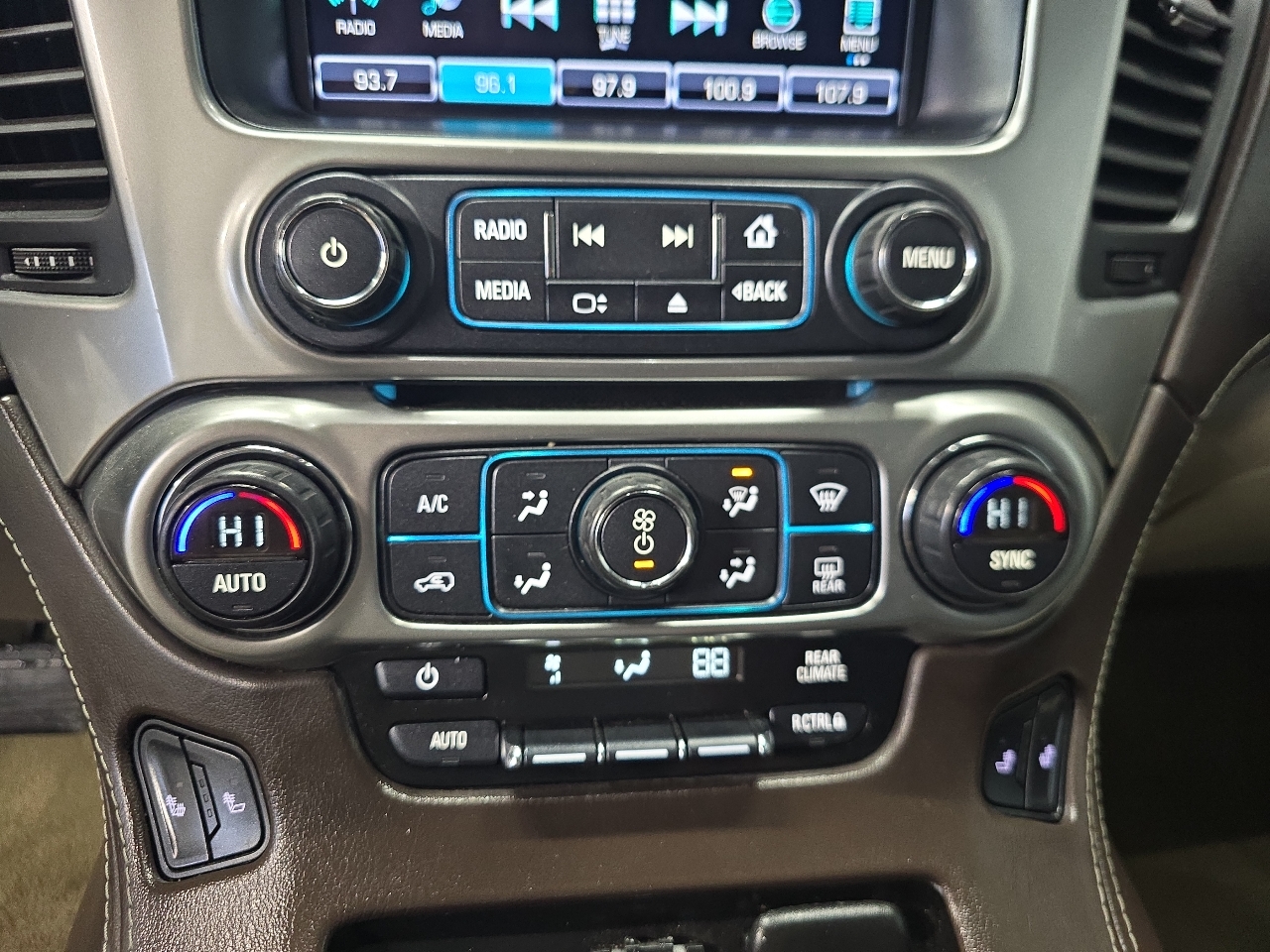 Chevrolet Tahoe 4WD 4dr LT 2016