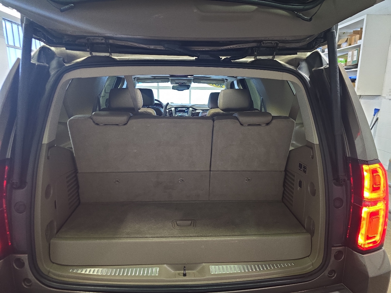 Chevrolet Tahoe 4WD 4dr LT 2016