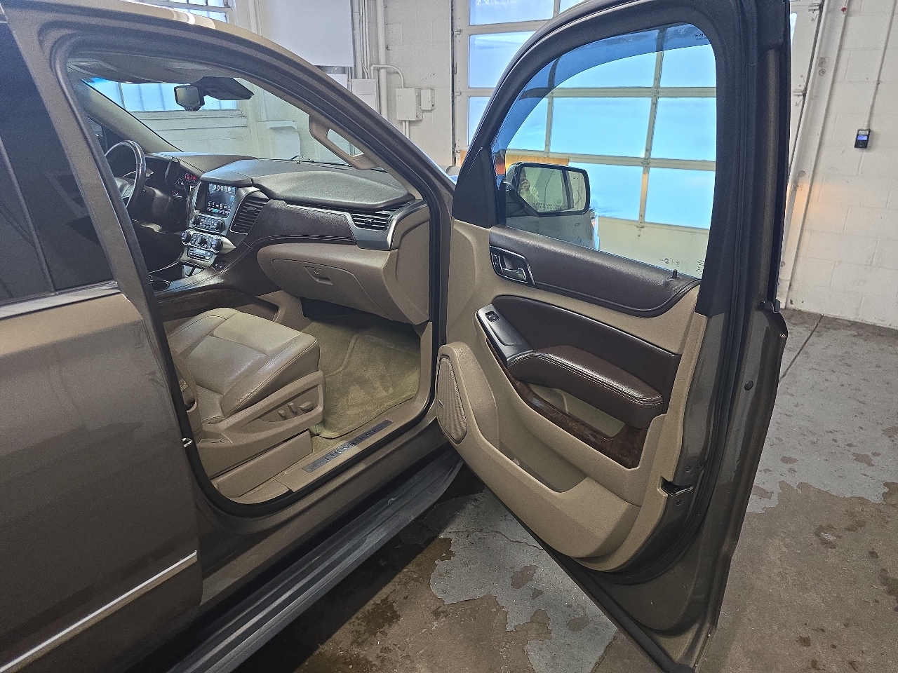 Chevrolet Tahoe 4WD 4dr LT 2016