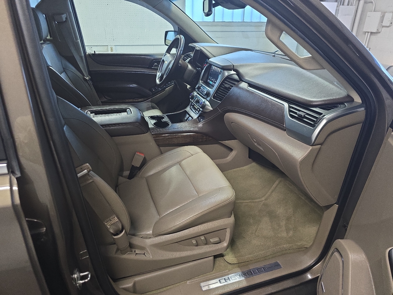 Chevrolet Tahoe 4WD 4dr LT 2016