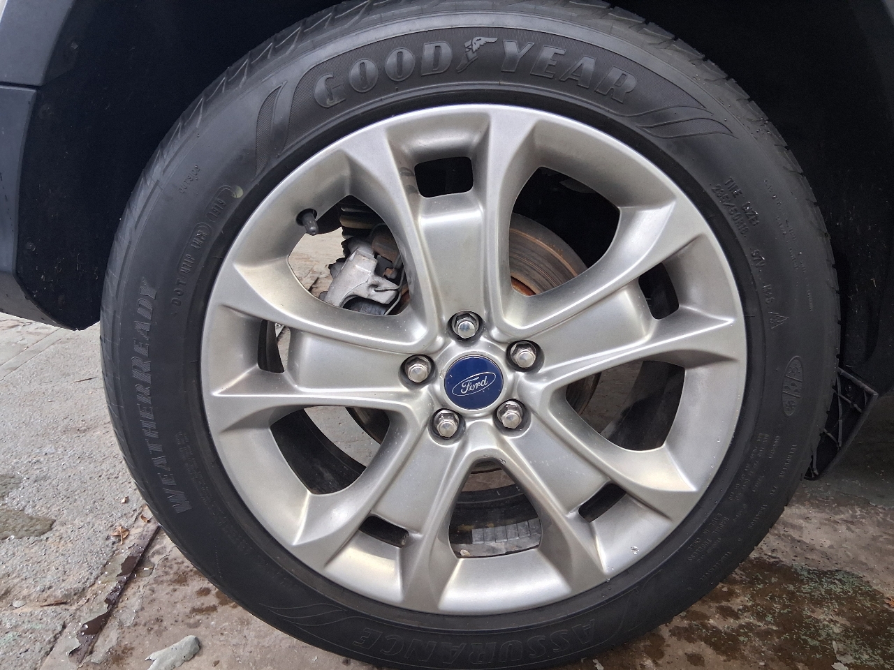 Ford Escape 4WD 4dr Titanium 2014