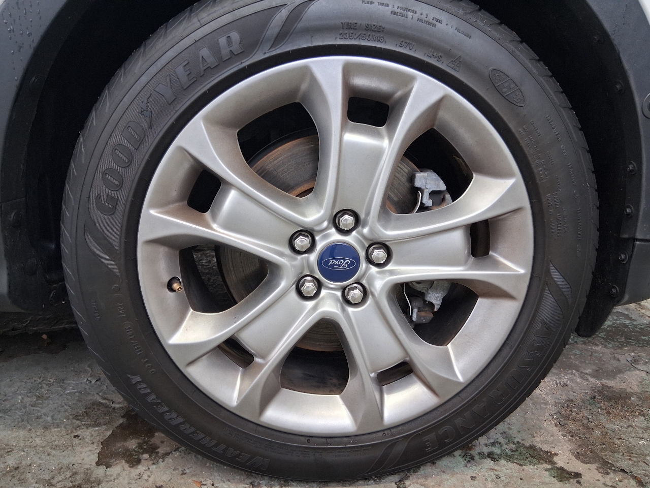 Ford Escape 4WD 4dr Titanium 2014