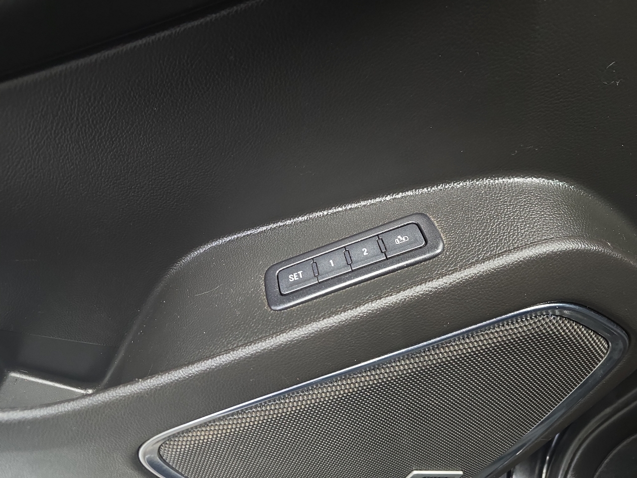 Chevrolet Suburban 4WD 4dr 1500 Premier 2018