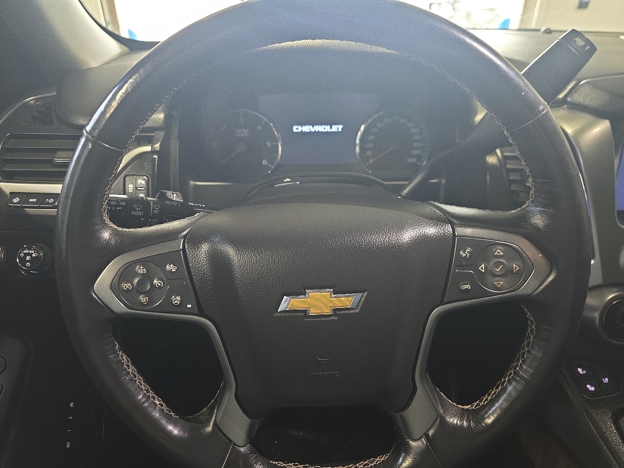 Chevrolet Suburban 4WD 4dr 1500 Premier 2018