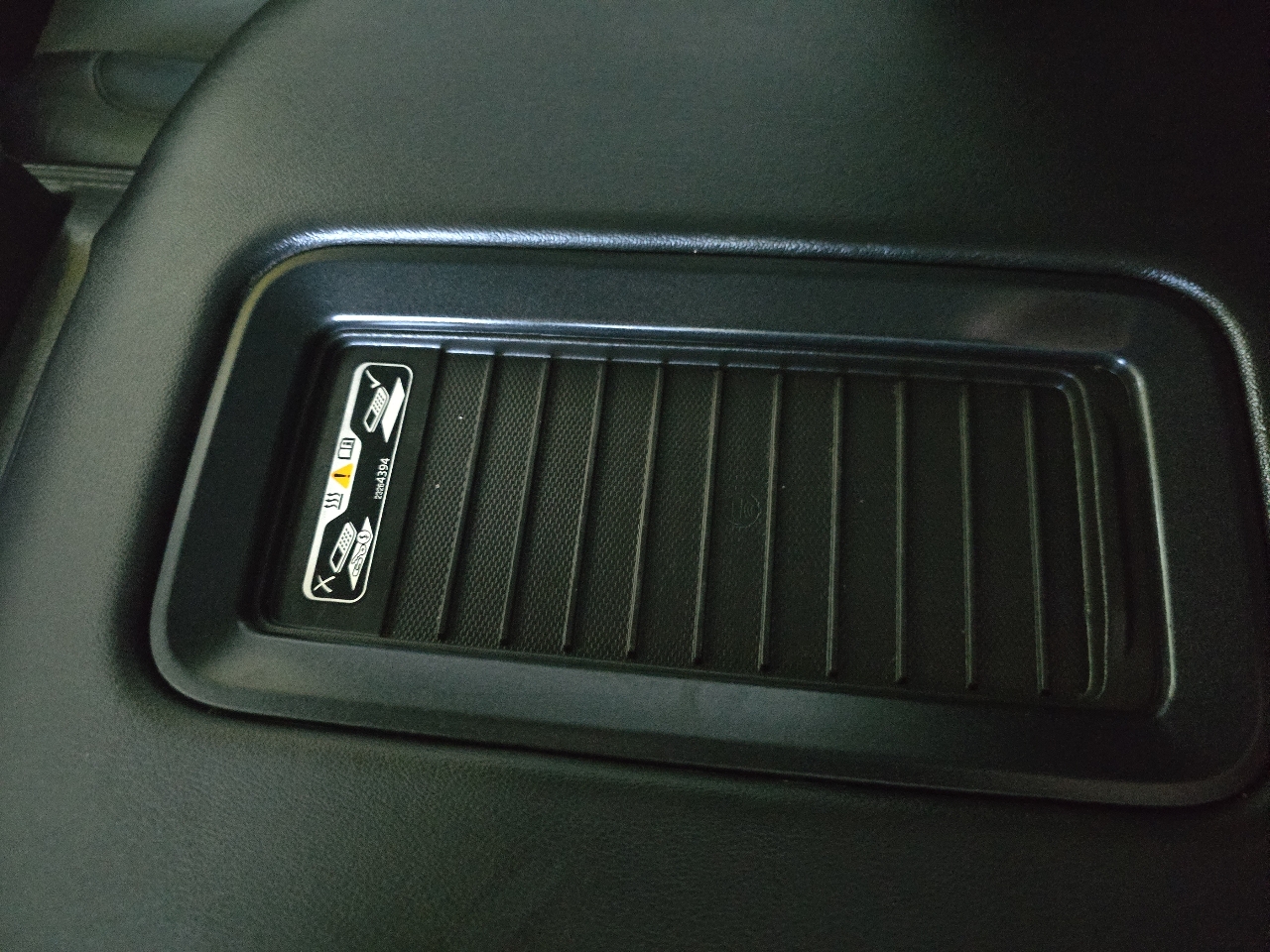 Chevrolet Suburban 4WD 4dr 1500 Premier 2018