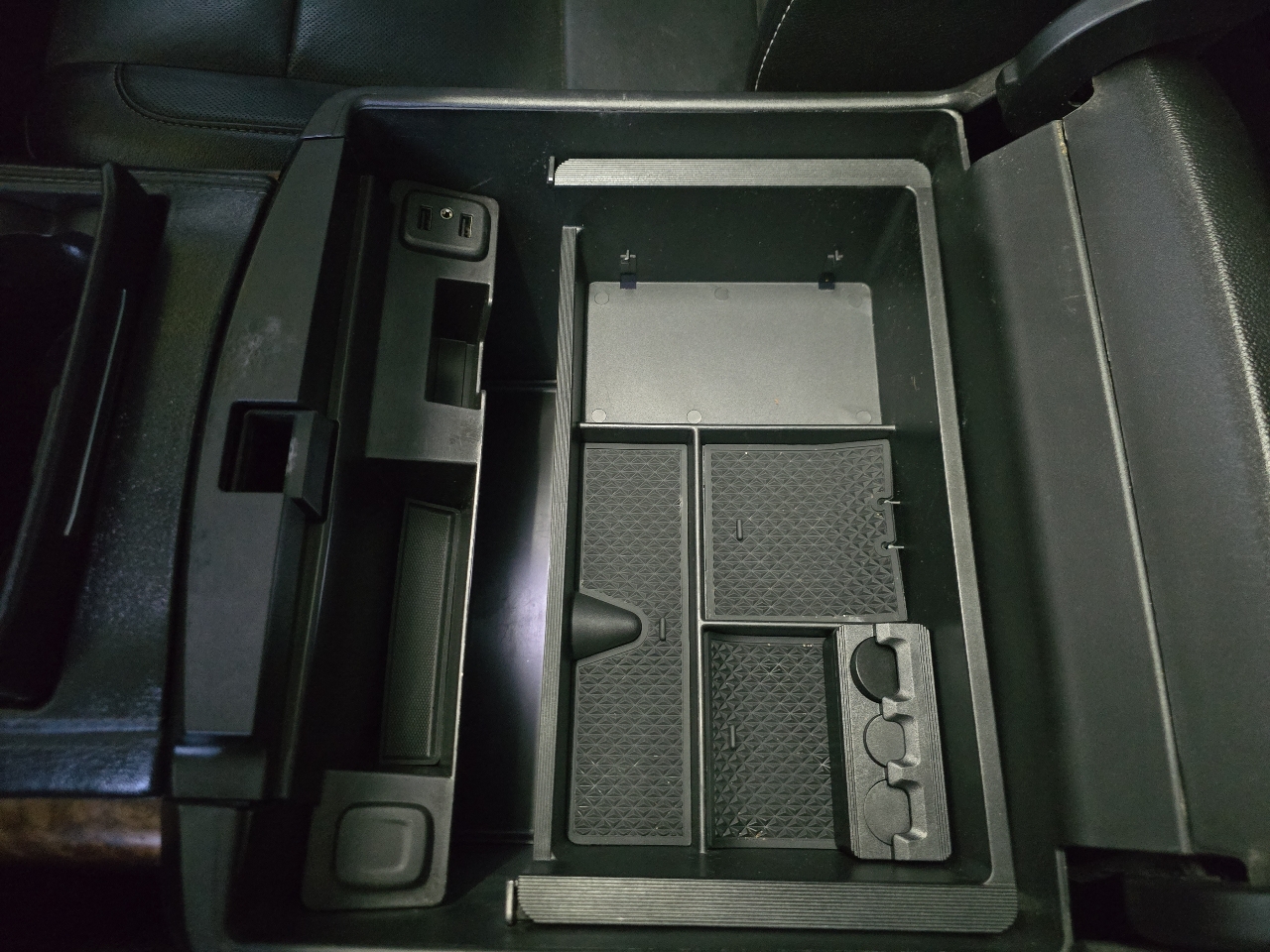 Chevrolet Suburban 4WD 4dr 1500 Premier 2018