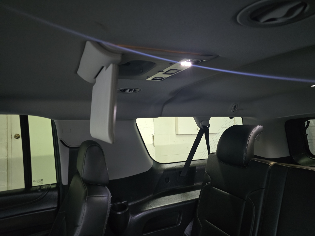 Chevrolet Suburban 4WD 4dr 1500 Premier 2018