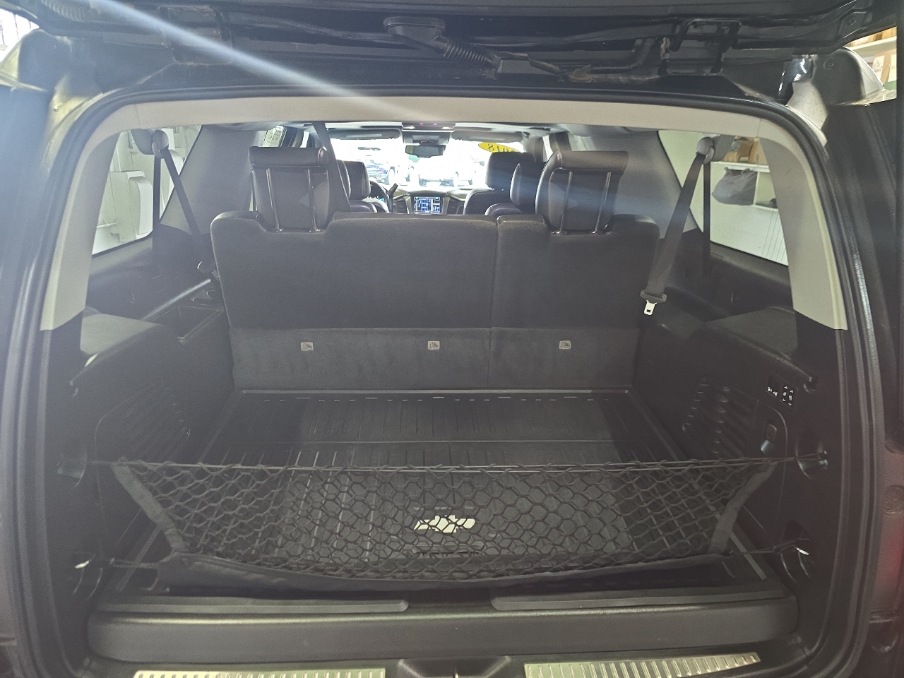 Chevrolet Suburban 4WD 4dr 1500 Premier 2018