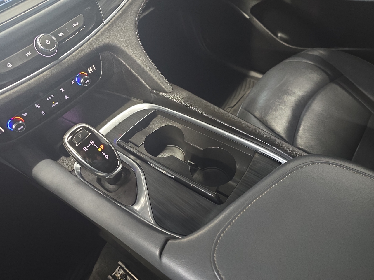 Buick Enclave AWD 4dr Essence 2019