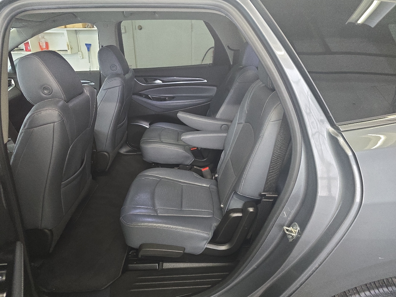 Buick Enclave AWD 4dr Essence 2019