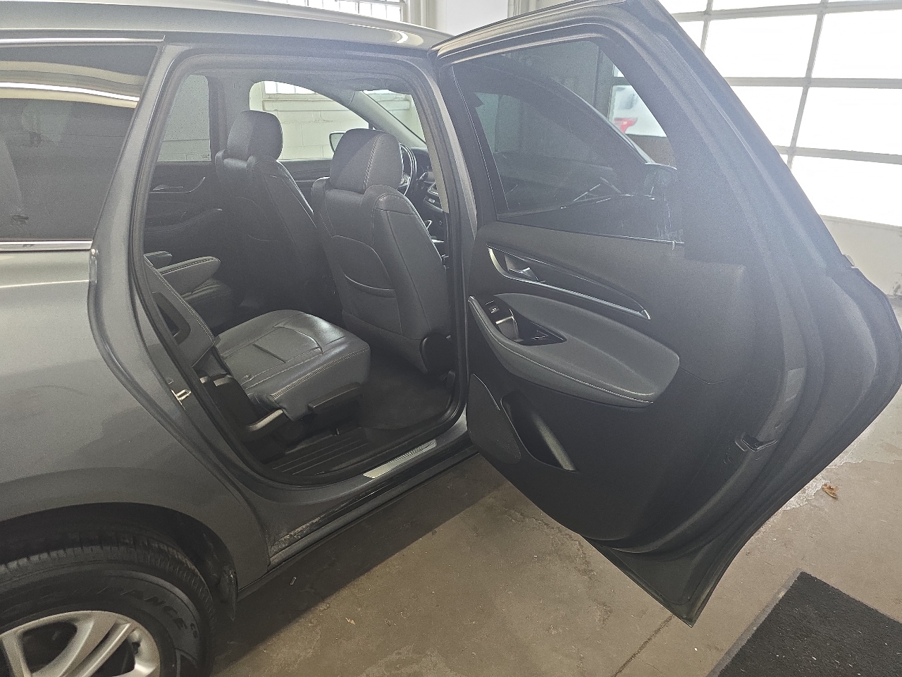 Buick Enclave AWD 4dr Essence 2019