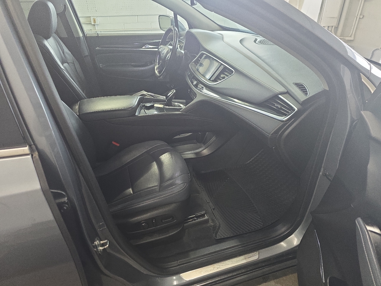 Buick Enclave AWD 4dr Essence 2019