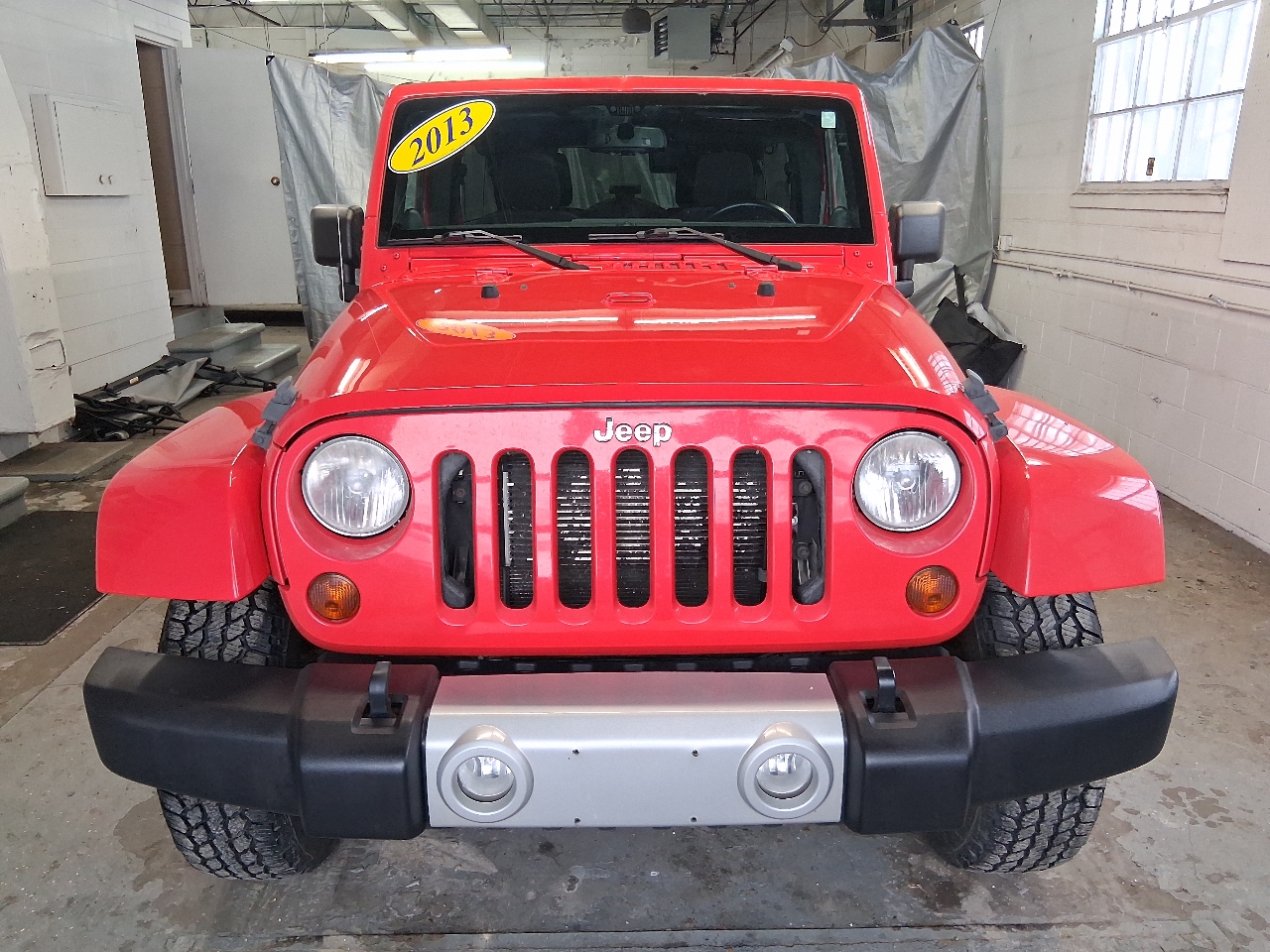 Jeep Wrangler Unlimited 4WD 4dr Sahara 2013