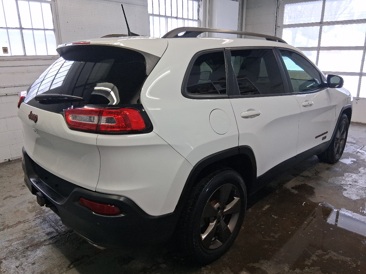 Jeep Cherokee 4WD 4dr 75th Anniversary *Ltd Avail* 2017
