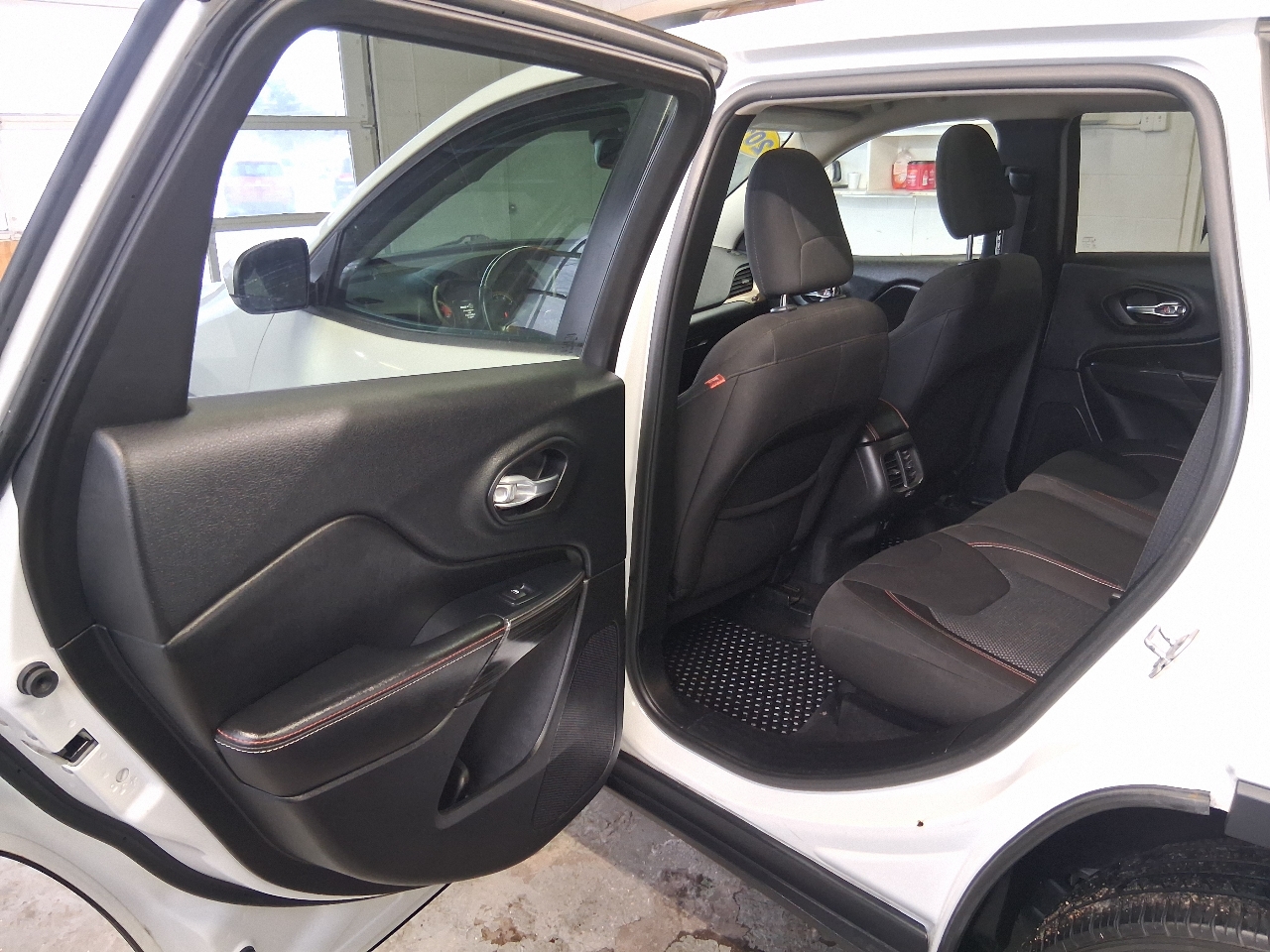 Jeep Cherokee 4WD 4dr 75th Anniversary *Ltd Avail* 2017