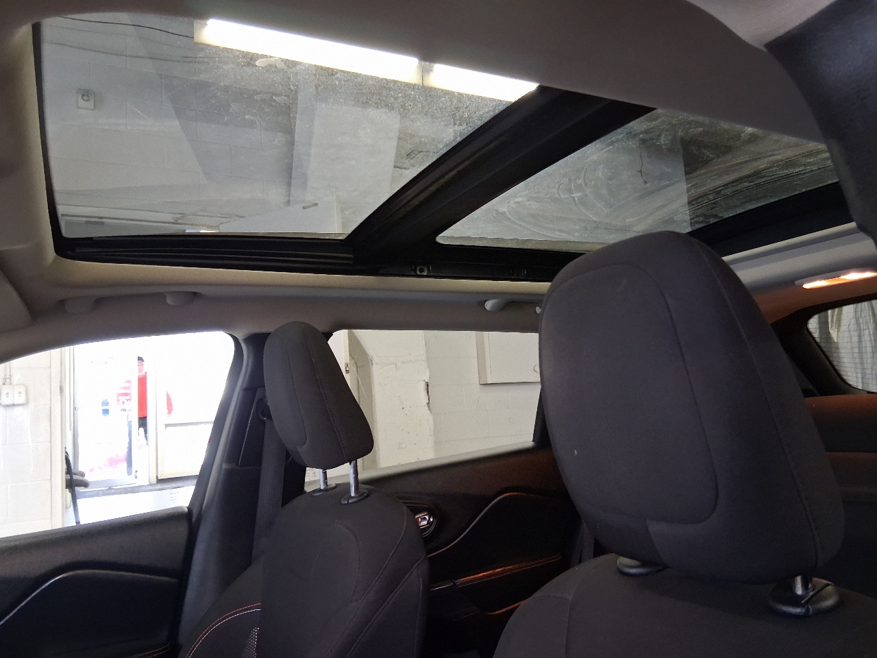 Jeep Cherokee 4WD 4dr 75th Anniversary *Ltd Avail* 2017