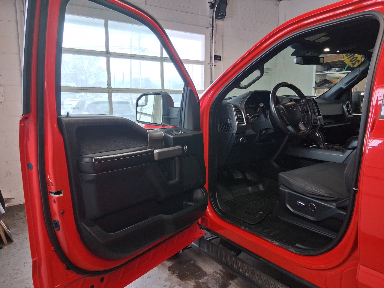 Ford F-150 4WD SuperCrew 145" XLT 2016