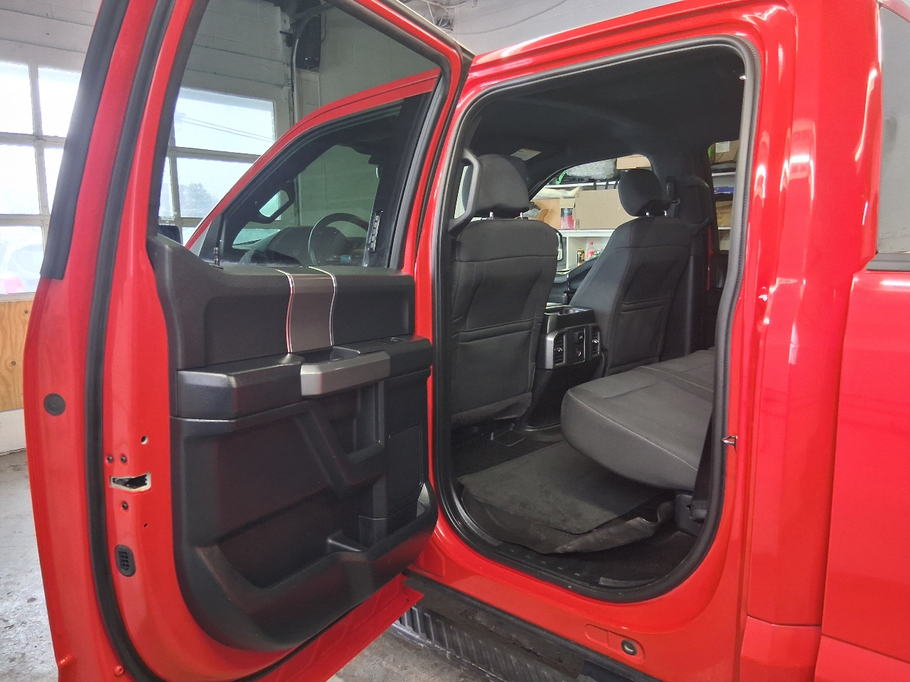 Ford F-150 4WD SuperCrew 145" XLT 2016