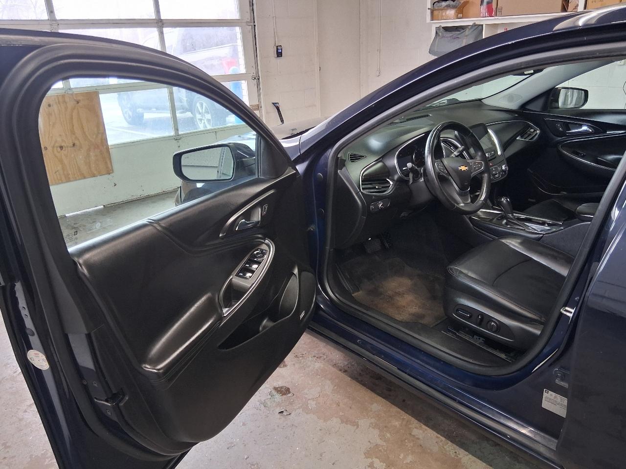 Chevrolet Malibu 4dr Sdn LT w/1LT 2017