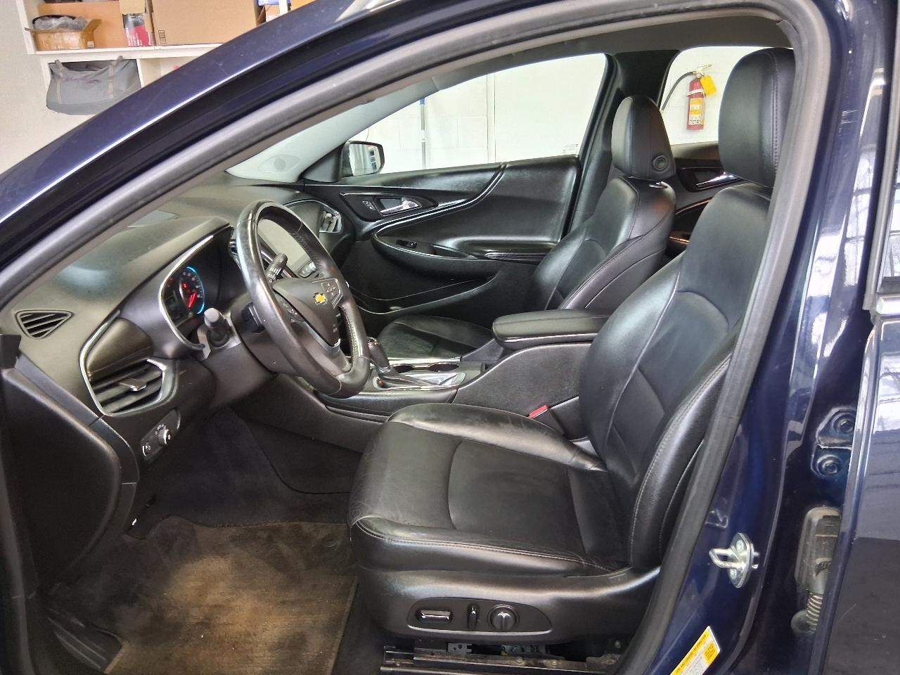 Chevrolet Malibu 4dr Sdn LT w/1LT 2017