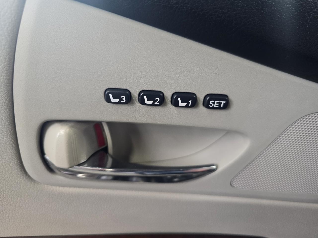 Lexus RX 350 AWD 4dr 2012