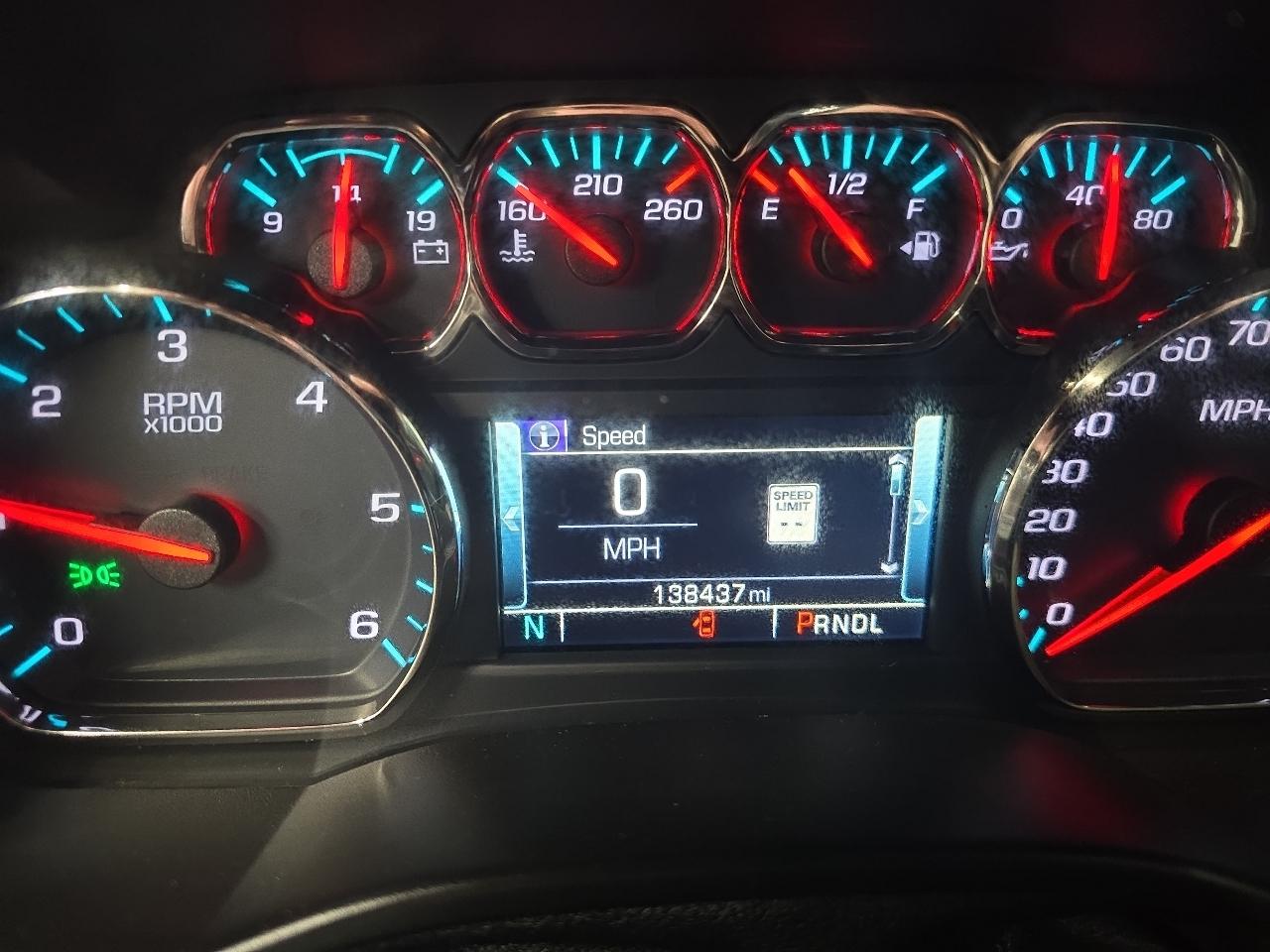 Chevrolet Suburban 4WD 4dr 1500 LT 2019