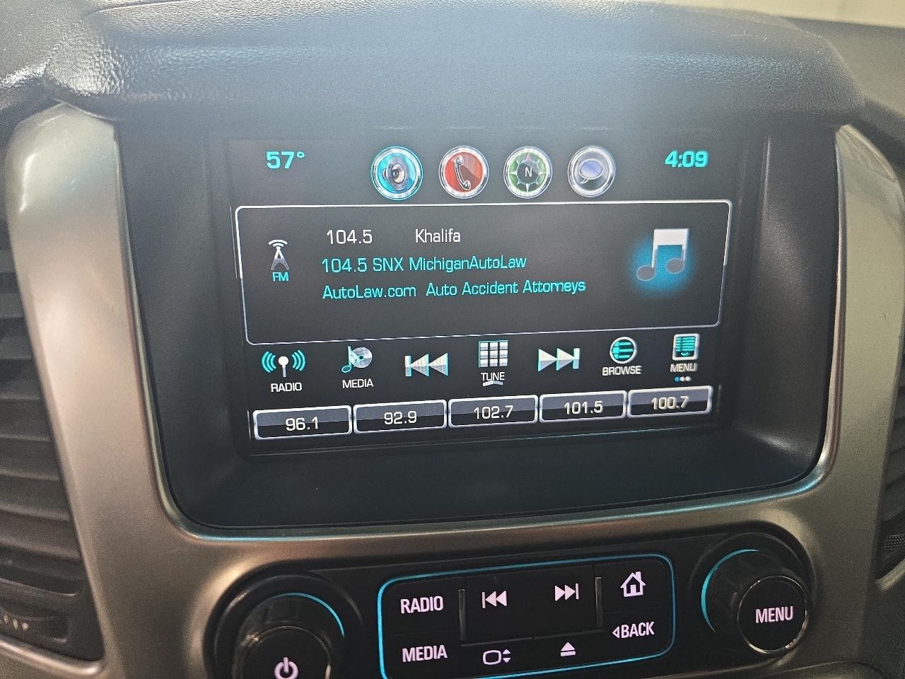 Chevrolet Suburban 4WD 4dr 1500 LT 2019