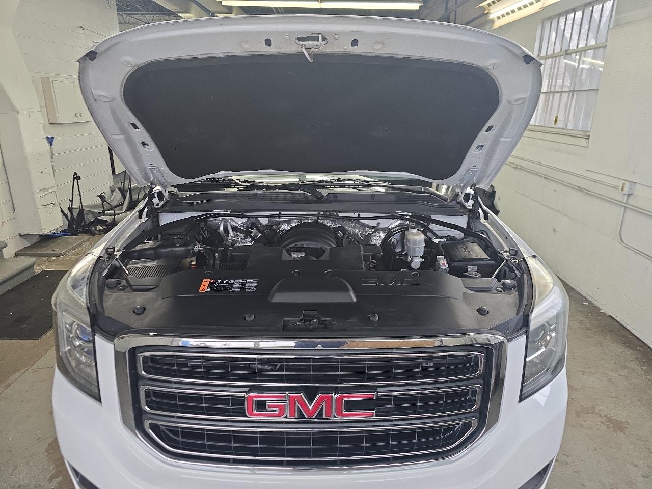 GMC Yukon 4WD 4dr SLE 2017