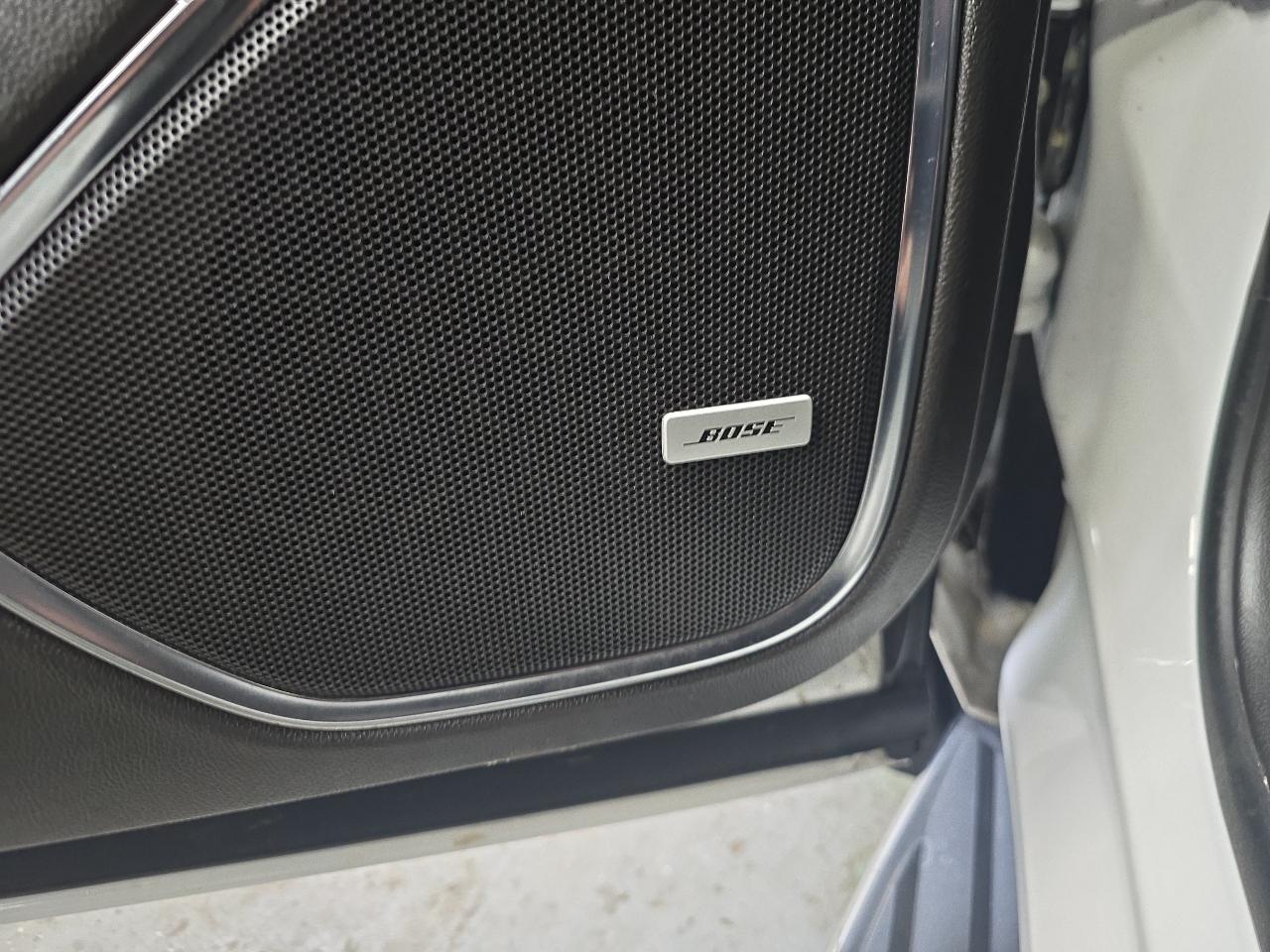 GMC Yukon 4WD 4dr SLE 2017