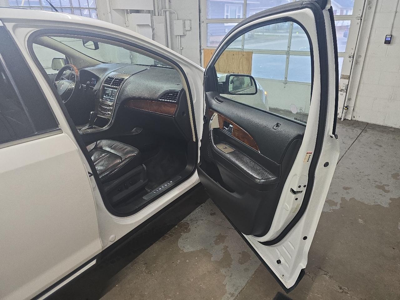 Lincoln MKX AWD 4dr 2015