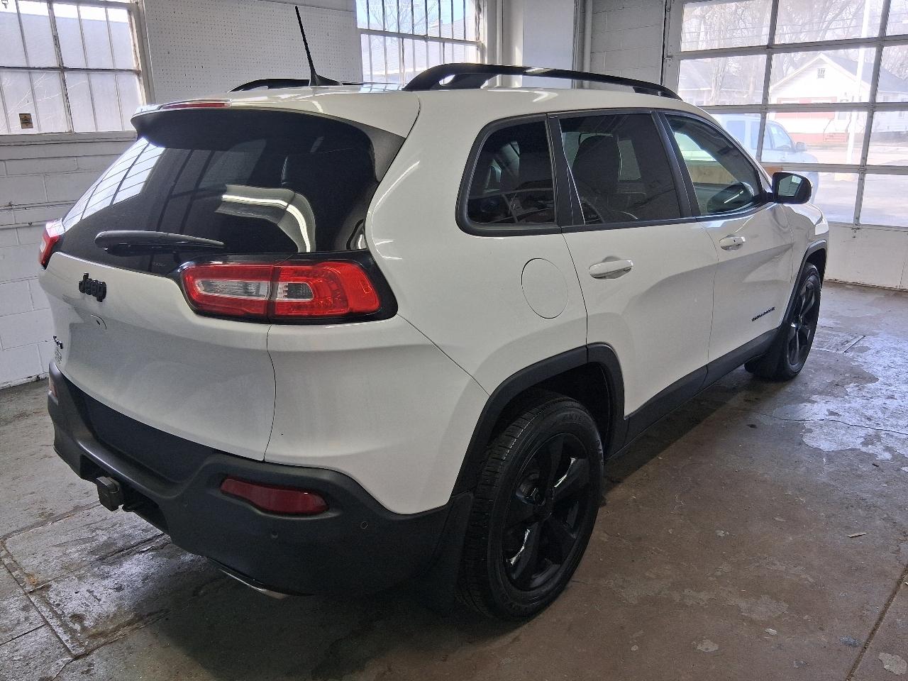 Jeep Cherokee 4WD 4dr Limited 2016