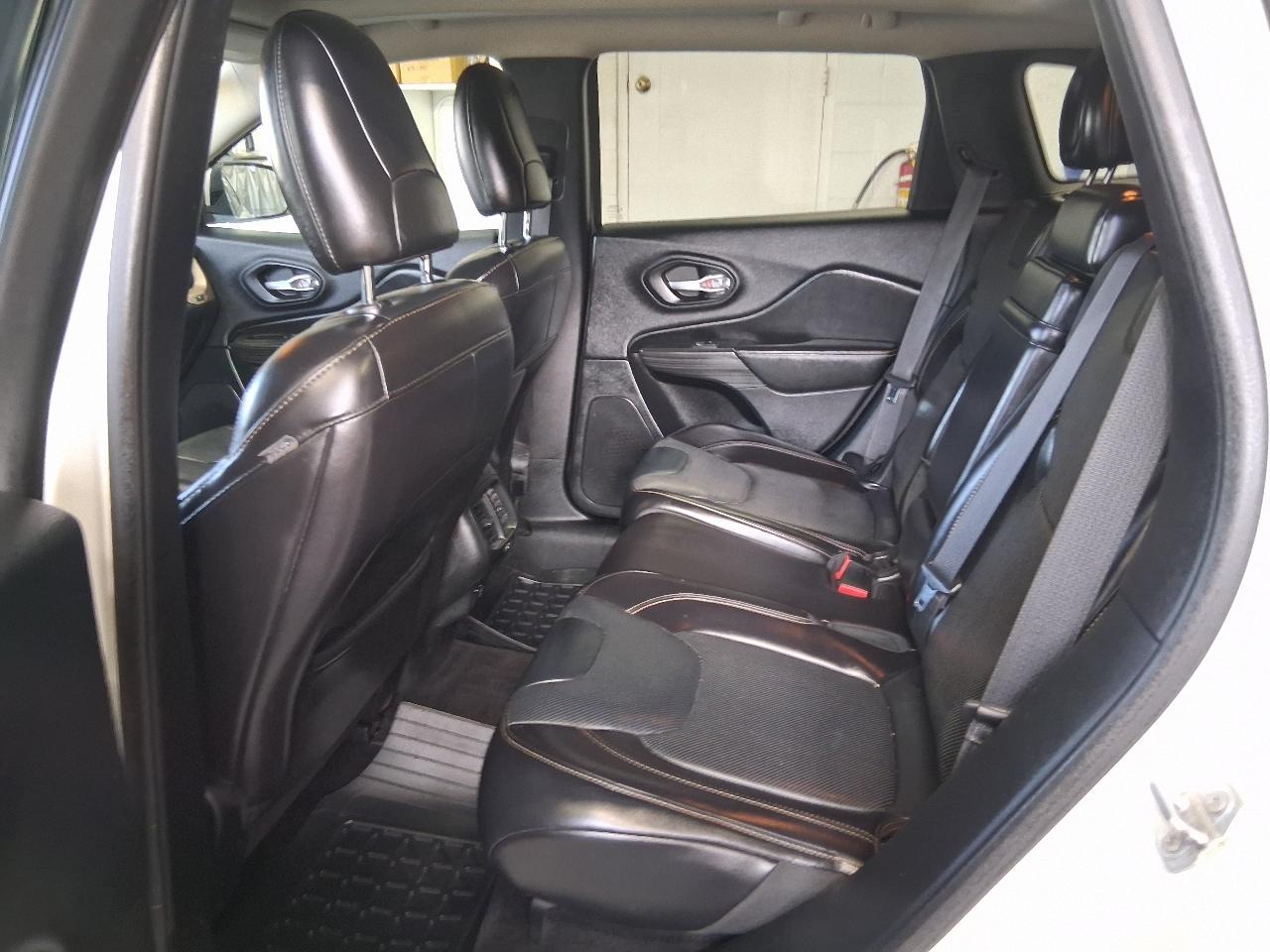 Jeep Cherokee 4WD 4dr Limited 2016