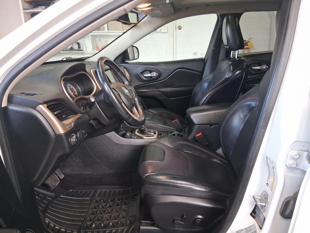 Jeep Cherokee 4WD 4dr Limited 2016