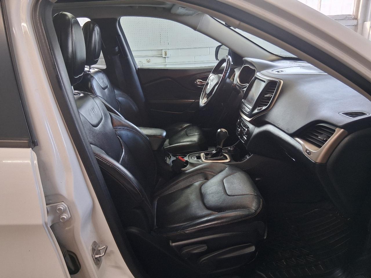 Jeep Cherokee 4WD 4dr Limited 2016