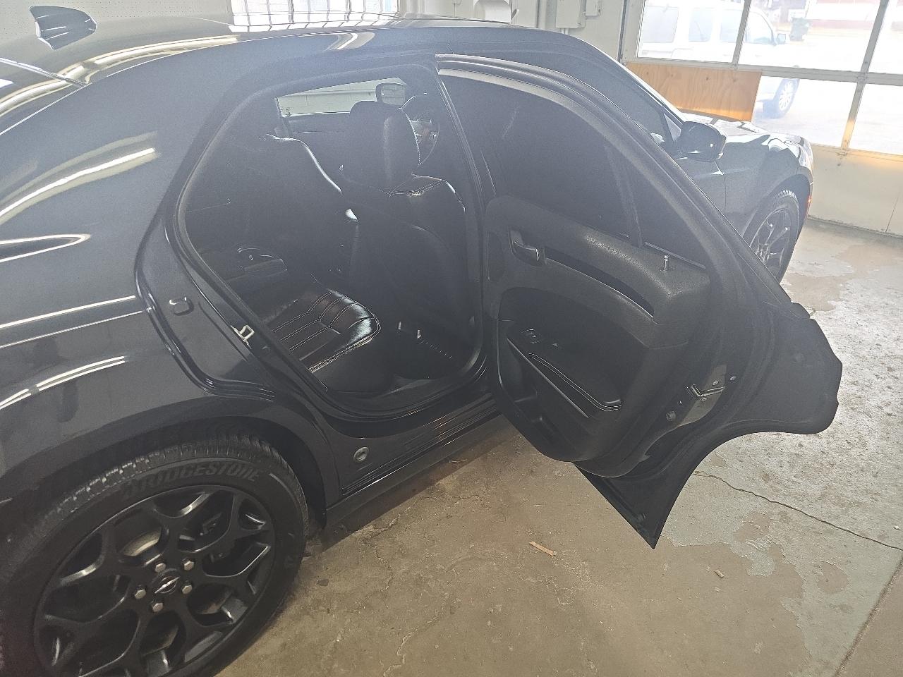 Chrysler 300 300S AWD 2019