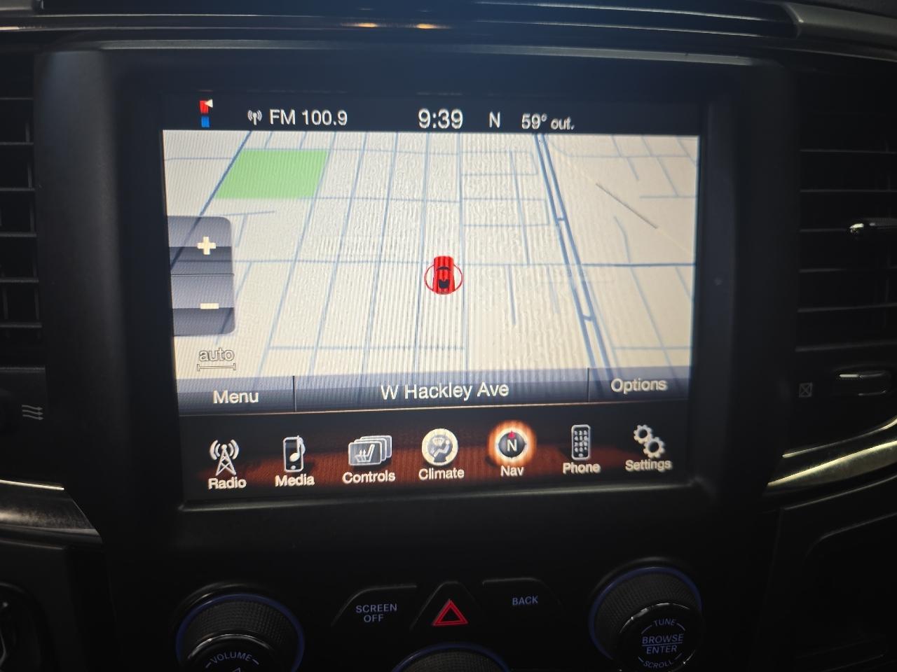 RAM 1500 4WD Quad Cab 140.5" Sport 2015