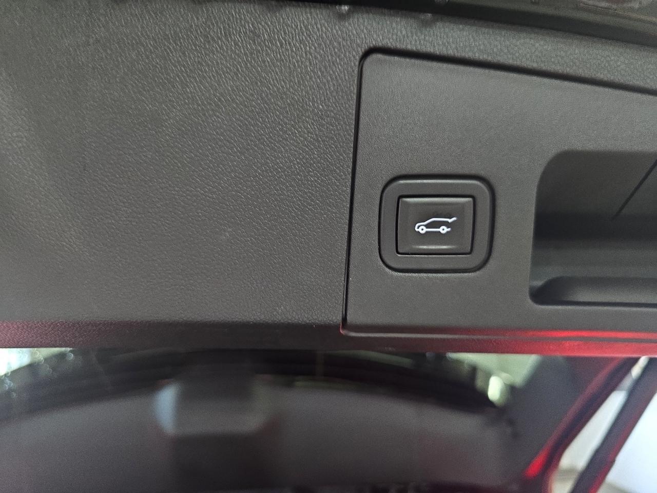 Cadillac XT4 AWD 4dr Luxury 2021