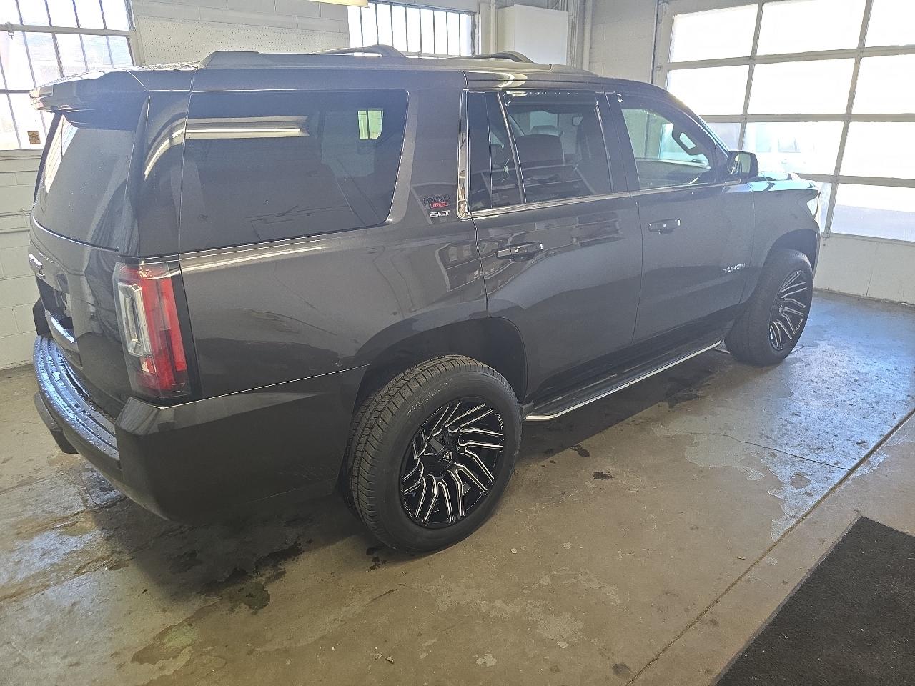 GMC Yukon 4WD 4dr SLT 2016