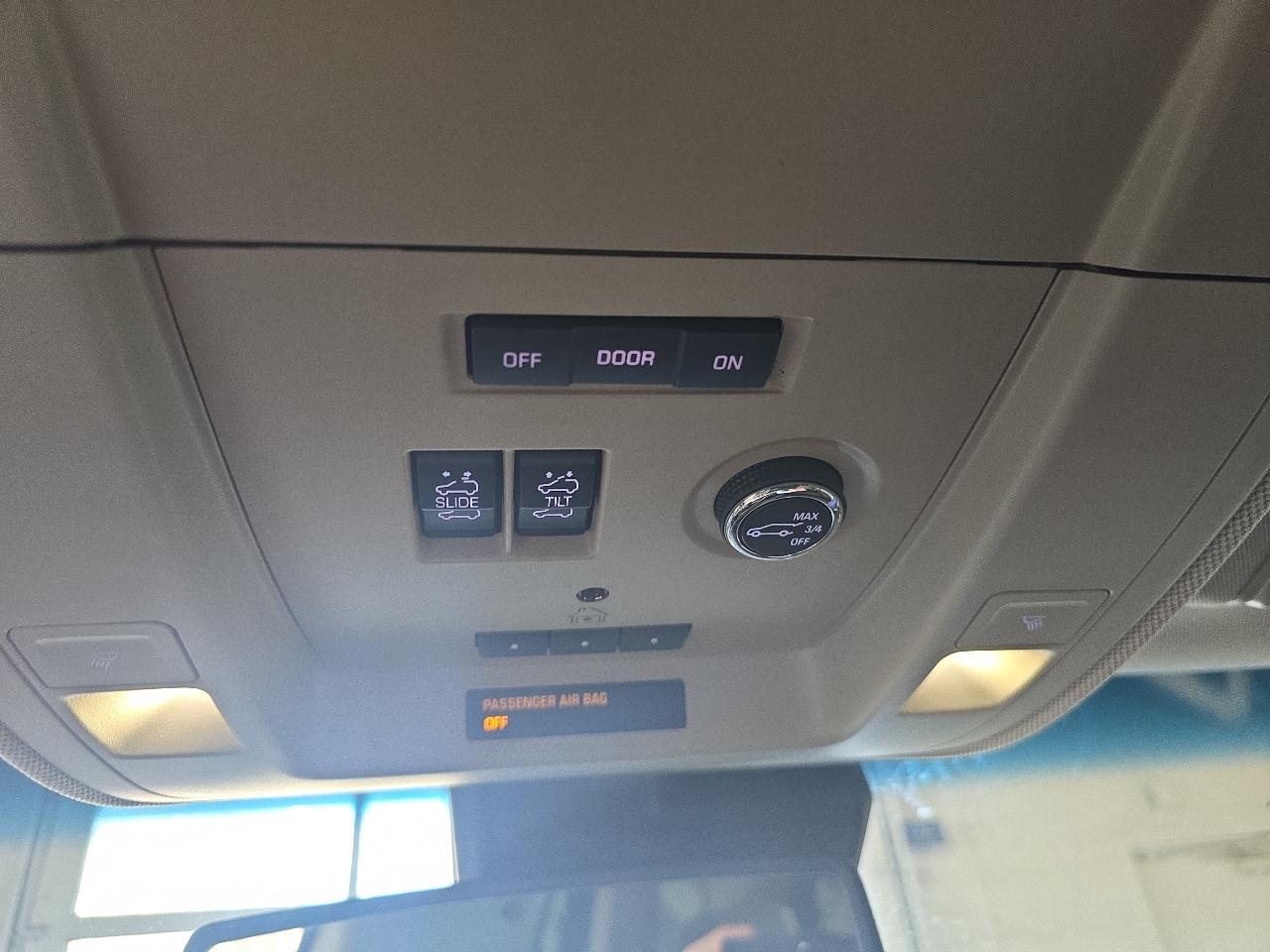 GMC Yukon 4WD 4dr SLT 2016