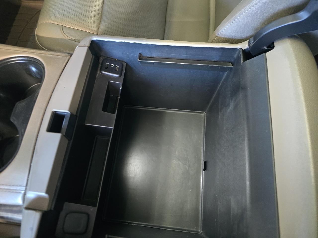 GMC Yukon 4WD 4dr SLT 2016