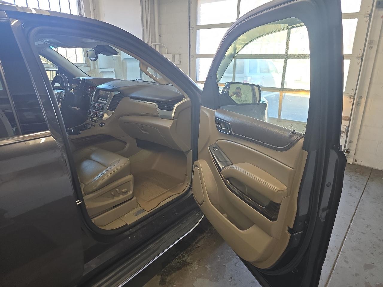 GMC Yukon 4WD 4dr SLT 2016