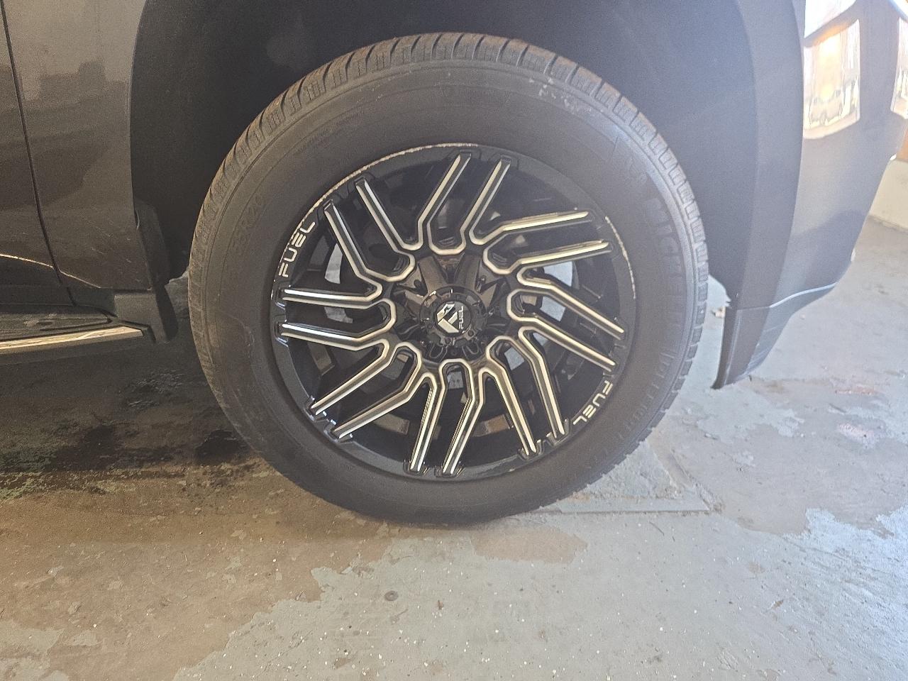 GMC Yukon 4WD 4dr SLT 2016