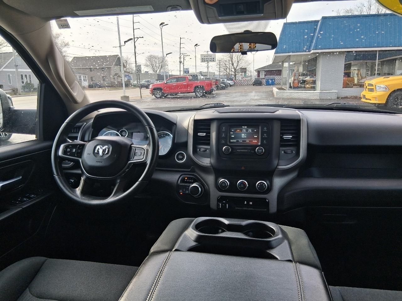 RAM 1500 Tradesman 4x4 Crew Cab 5'7" Box 2019