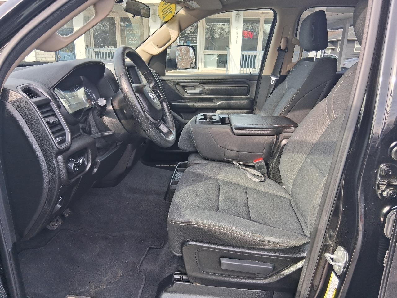 RAM 1500 Tradesman 4x4 Crew Cab 5'7" Box 2019