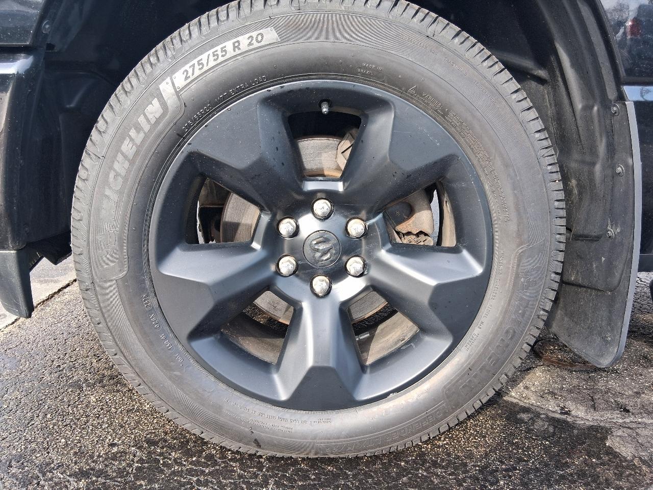 RAM 1500 Tradesman 4x4 Crew Cab 5'7" Box 2019