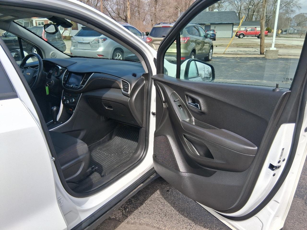 Chevrolet Trax AWD 4dr LS 2020